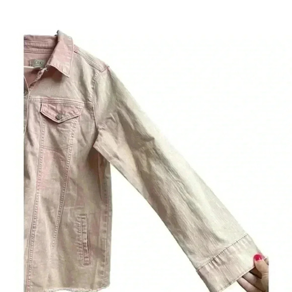 LOGO by Lori Goldstein Denim Jacket Washed Out Light Pink Size 12 - Picture 3 of 12